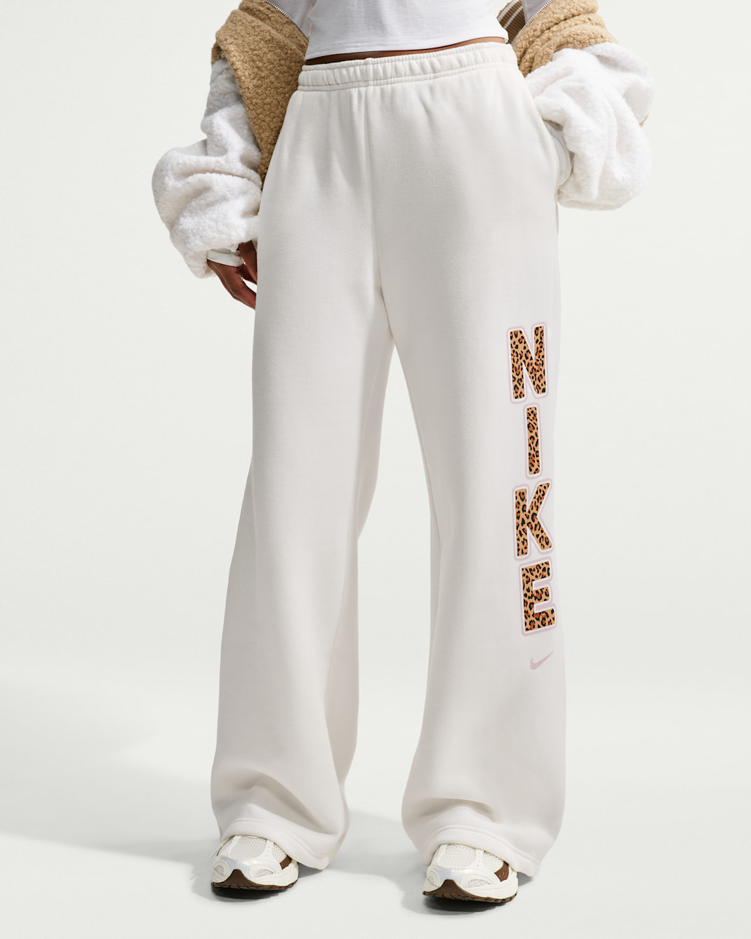 Nike Studio Fleece Medium Weight Women's Mid-Rise Wide-Leg Pants