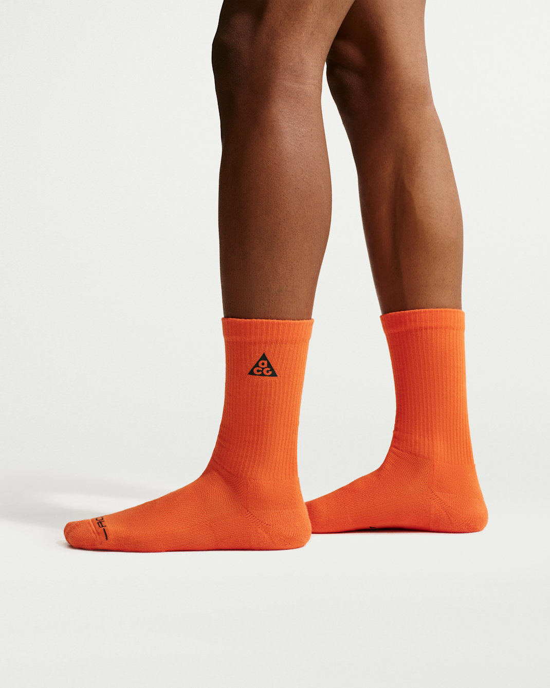 Nike ACG Everyday Elevated Crew Socks (1 Pair) - Safety Orange/Black