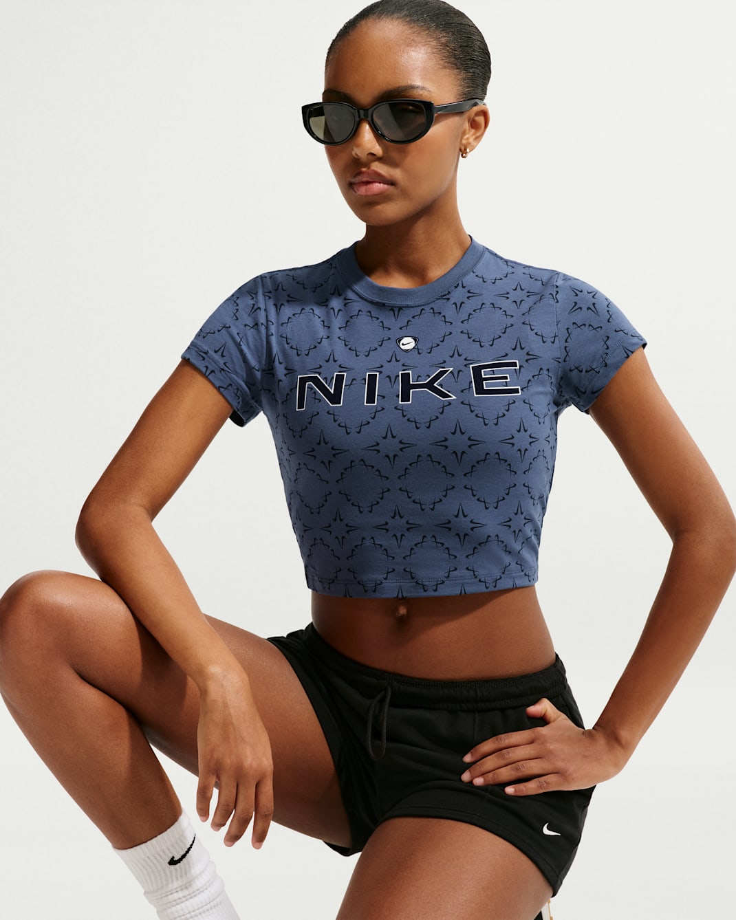 Nike Sportswear Chill Knit Women's Slim Cropped T-Shirt