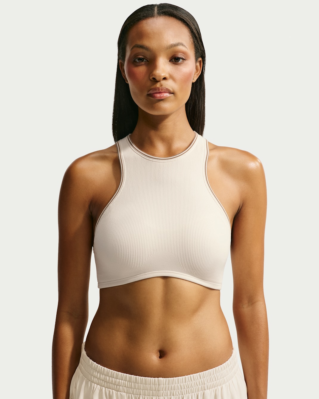 NikeSKIMS Ribbed Seamless Racerneck Sport-BH - NSKM Actv Ivory/NSKM Resin/NSKM Actv Ivory