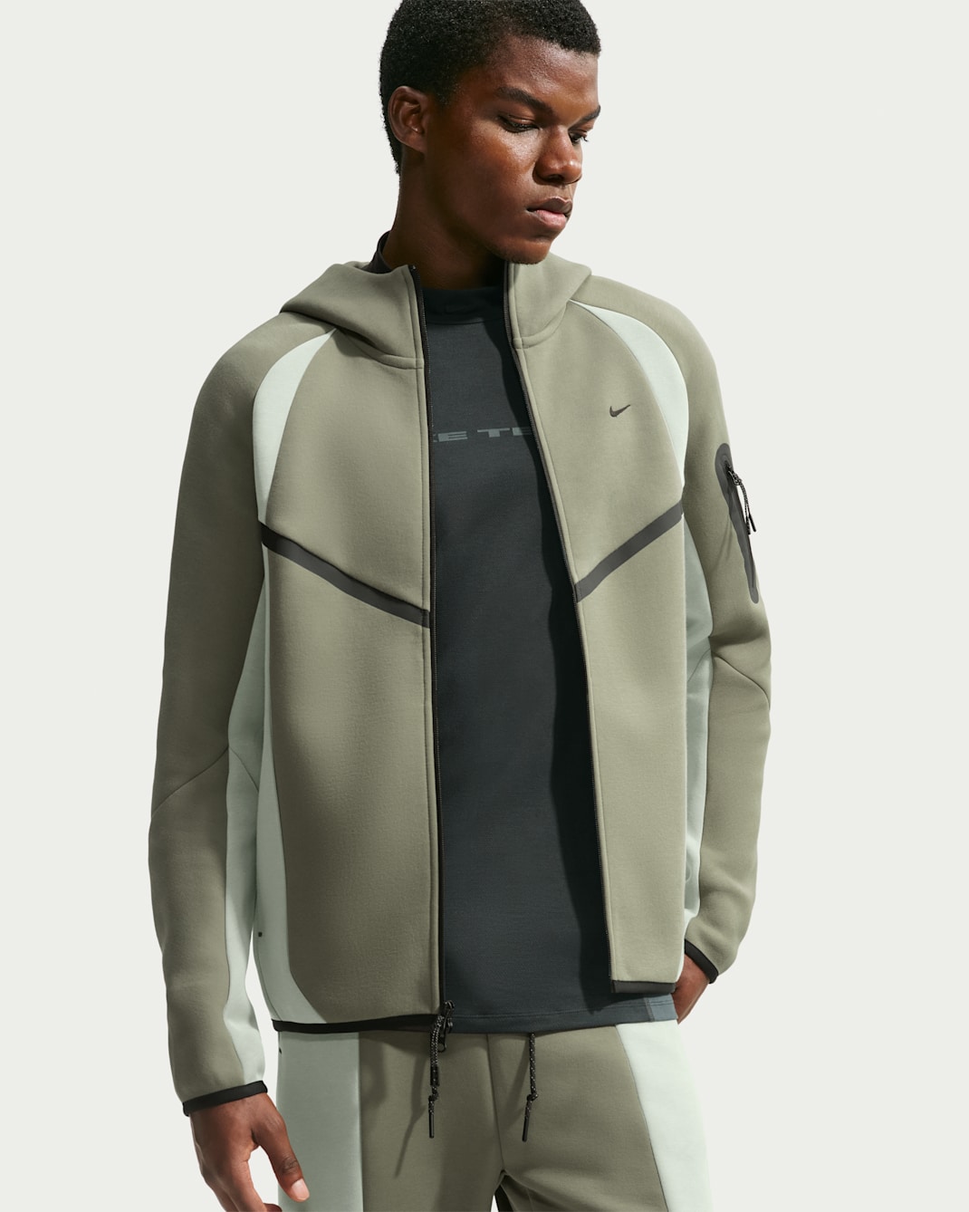 Nike Tech Men's Color-Block Full-Zip Fleece Windrunner Jacket - Silver Sage/Jade Horizon/Black