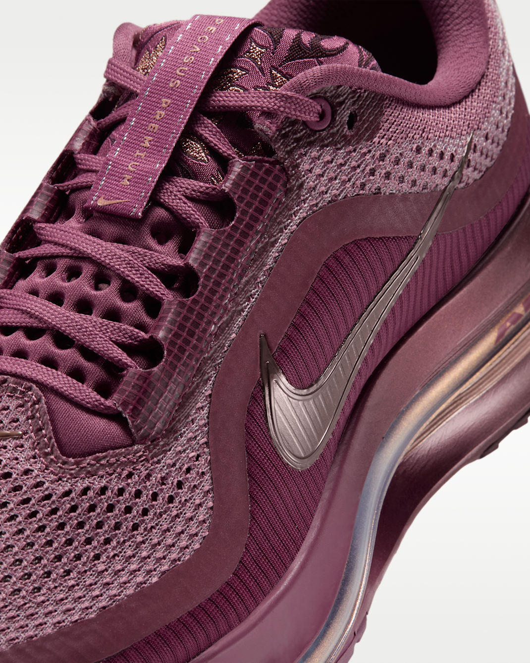 Nike Pegasus Premium Women's Road Running Shoes