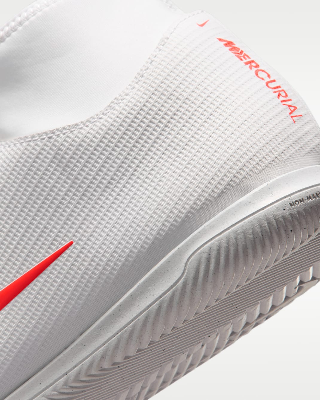 Nike Mercurial Superfly 11 Club Indoor/Court High-Top Soccer Shoes