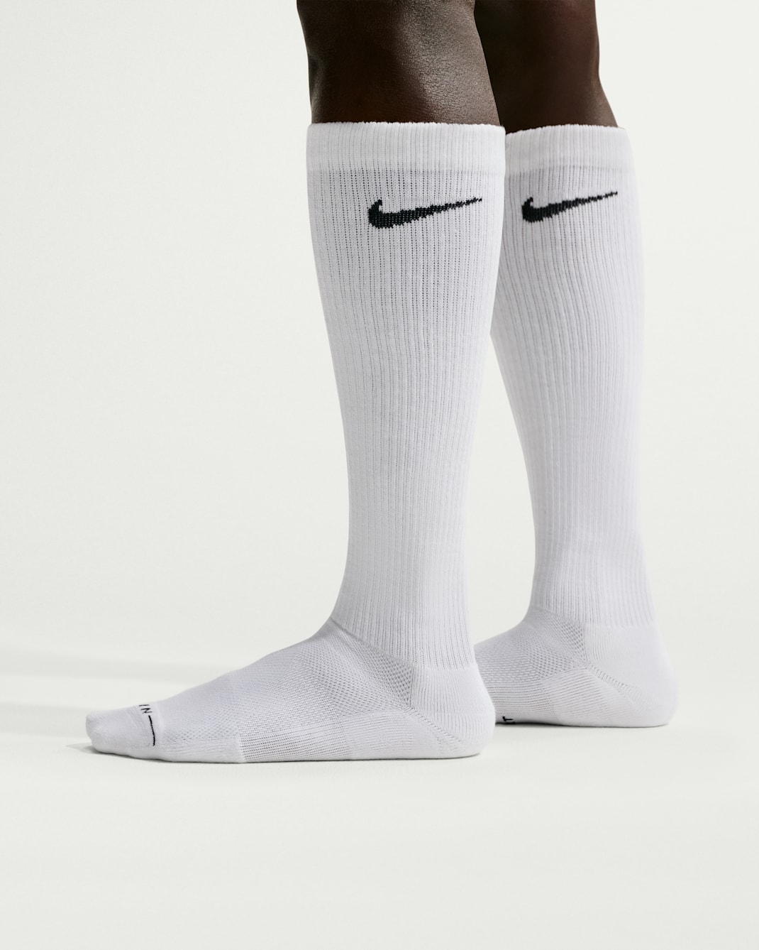 Nike Everyday Elevated Over-the-Calf Socks (2 Pairs)