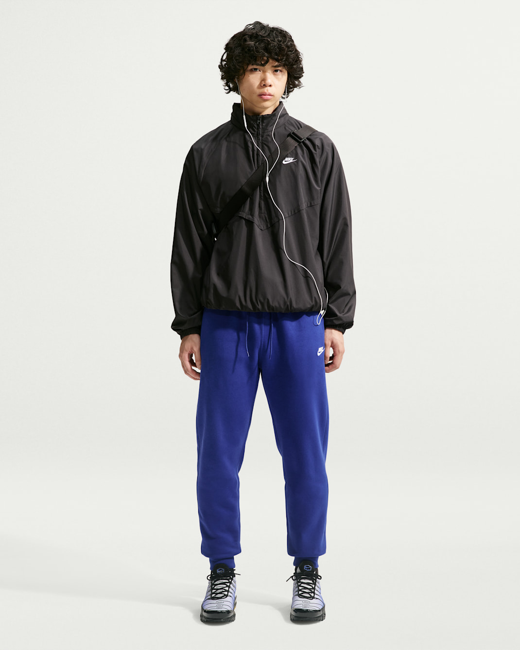 Nike Sportswear Club Men's Joggers - Deep Royal Blue/Deep Royal Blue/White