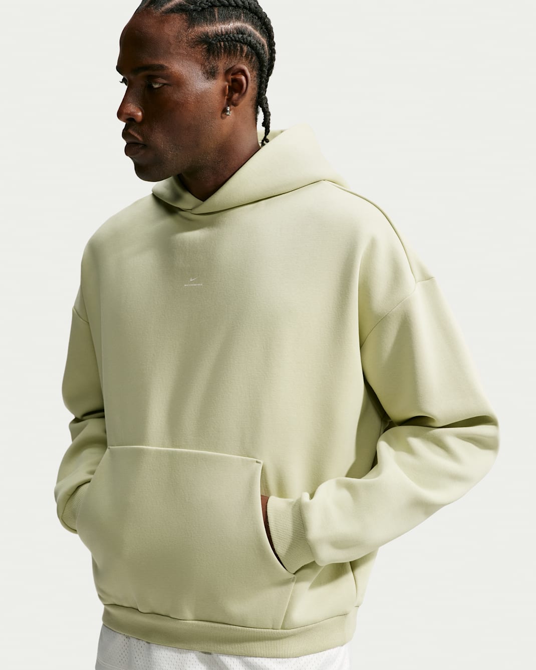 Nike Standard Issue Men's Therma-FIT Brushed Basketball Pullover Hoodie - Olive Aura/Pale Ivory