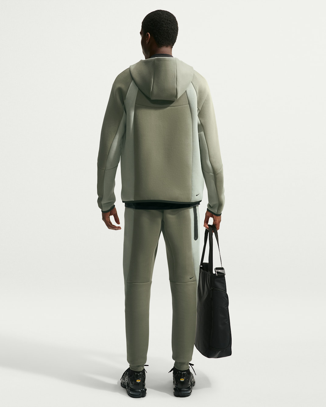 Nike Tech Men's Fleece Color-Block Joggers