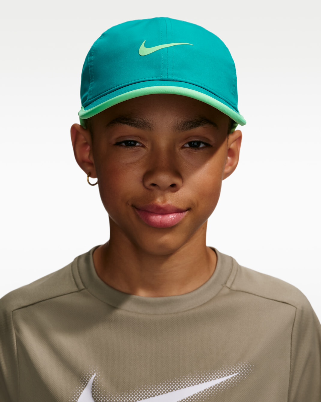 Nike Dri-FIT Club Kids' Unstructured Featherlight Cap - Energy/Illusion Green/Illusion Green