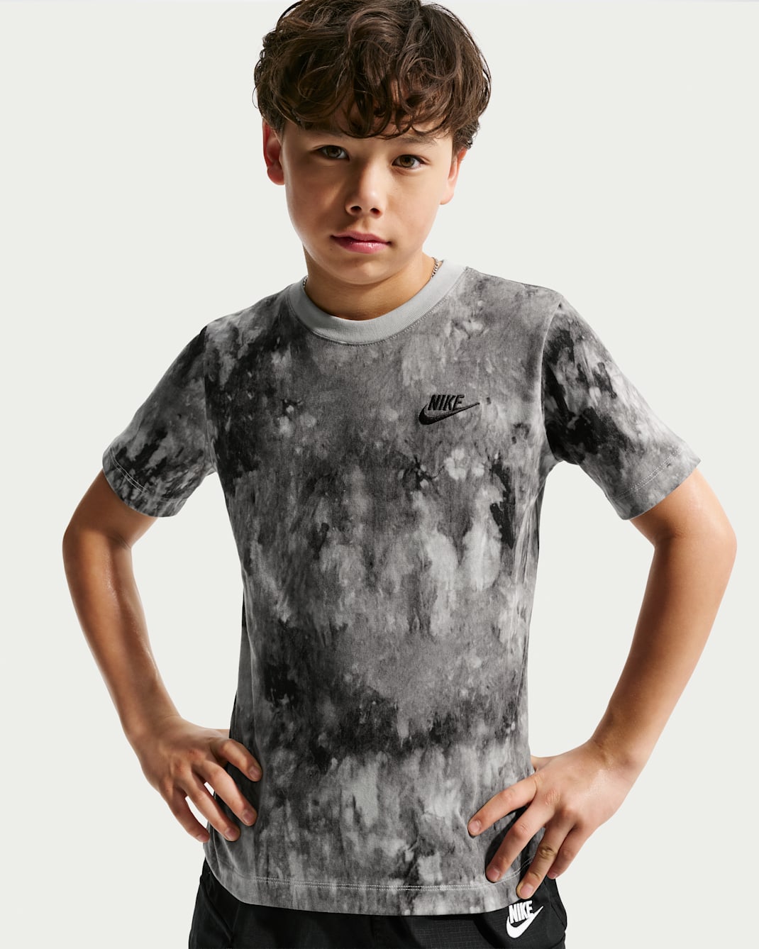 Nike Sportswear Big Kids' T-Shirt - Light Smoke Grey/Black