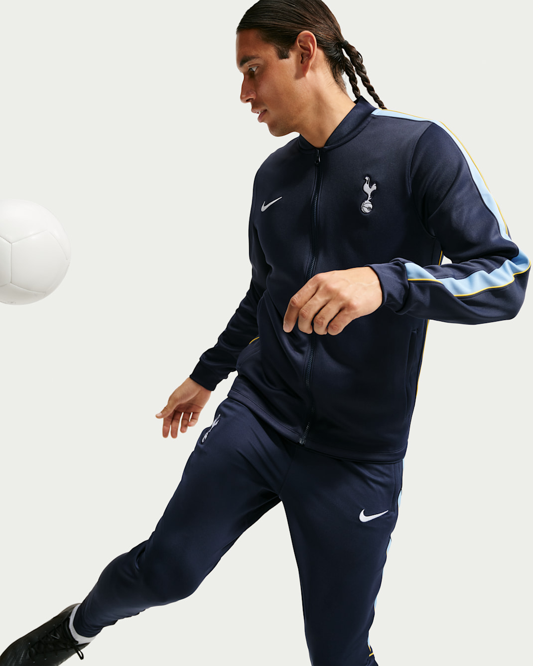 Tottenham Hotspur Strike Men's Nike Dri-FIT Soccer Knit Track Jacket