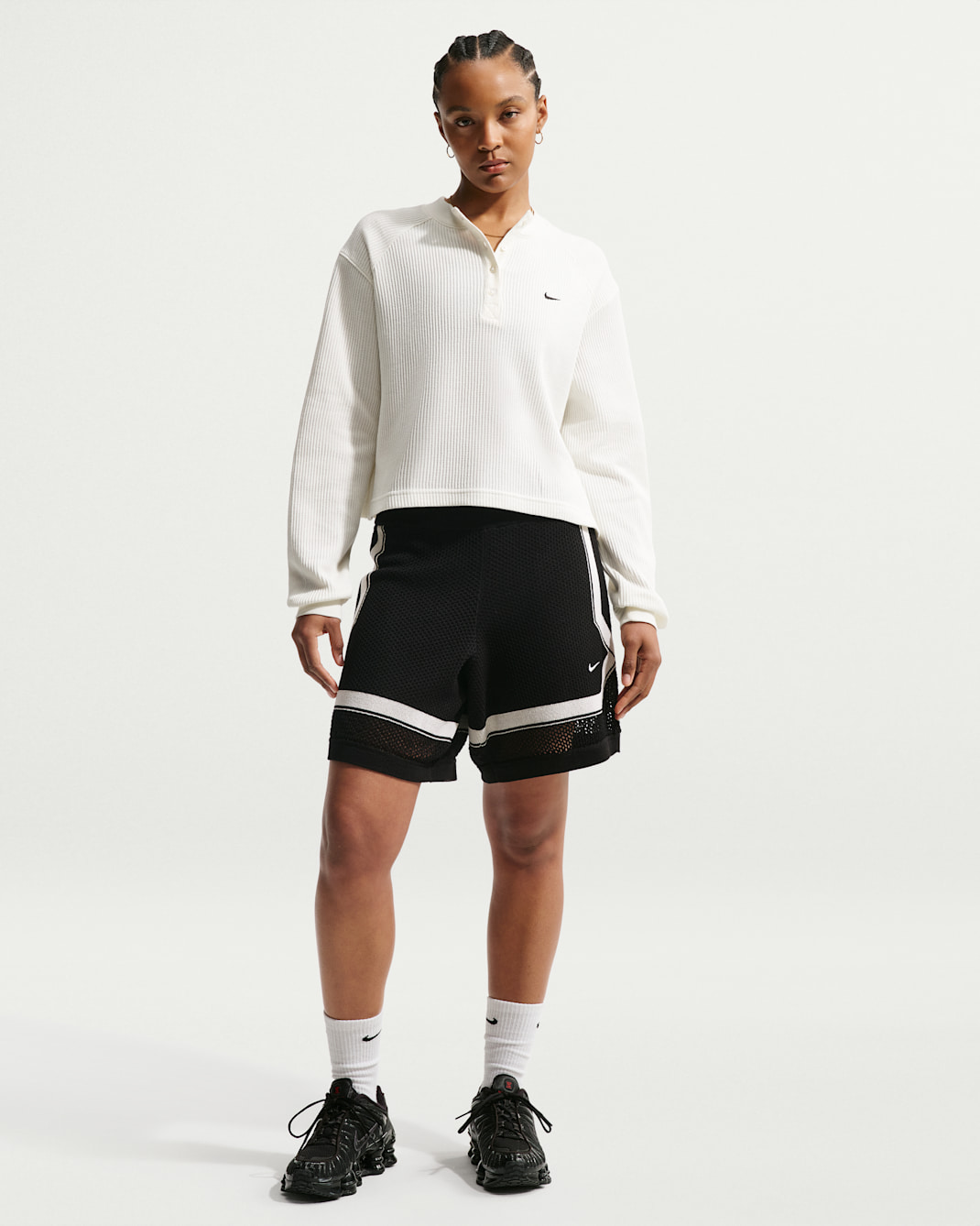 Nike Sportswear Chill Knit Women's Mid-Rise Shorts - Black/Chalk/Chalk