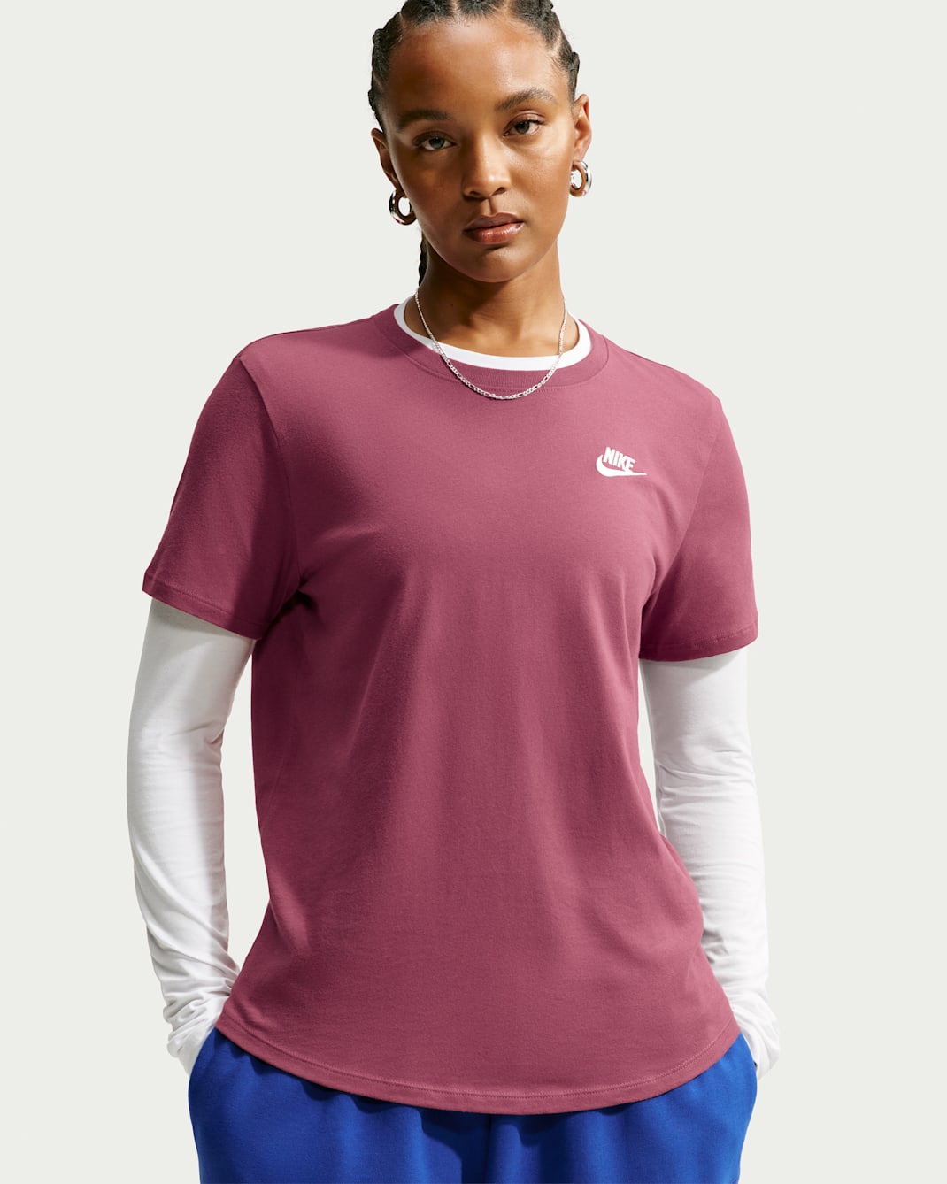 Nike Sportswear Club Essentials Women's T-Shirt - Pink Smoke/Sail
