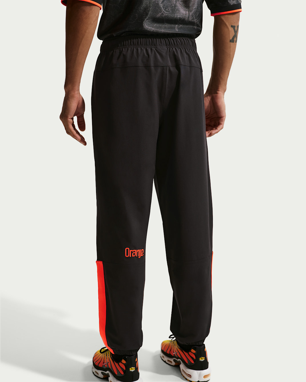 Netherlands Energy Men's Nike Dri-FIT Soccer Woven Pants