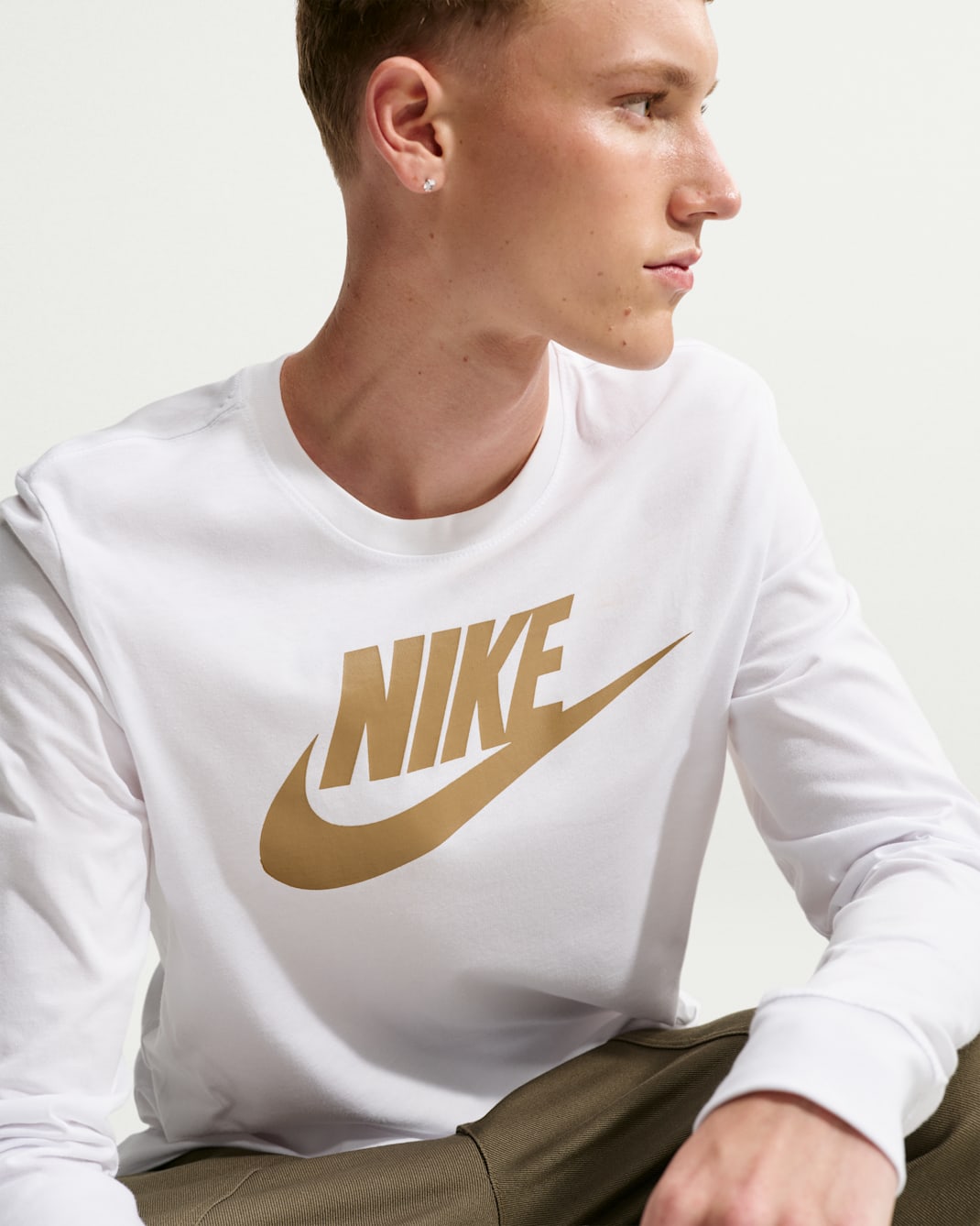 Playera de manga larga para hombre Nike Sportswear - Blanco/Oro liso