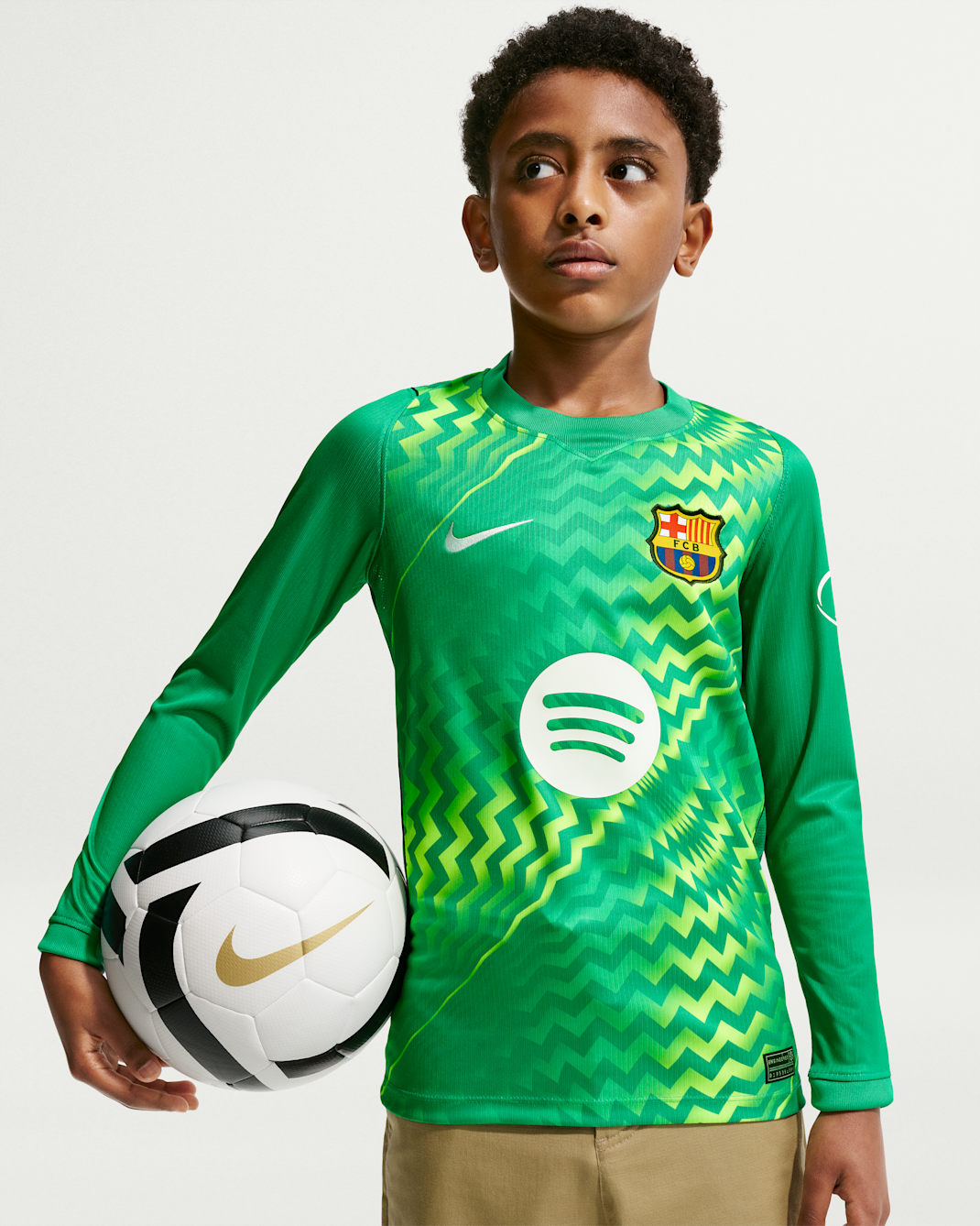 FC Barcelona 2026/27 Stadium Goalkeeper Big Kids' Nike Dri-FIT Soccer Replica Jersey