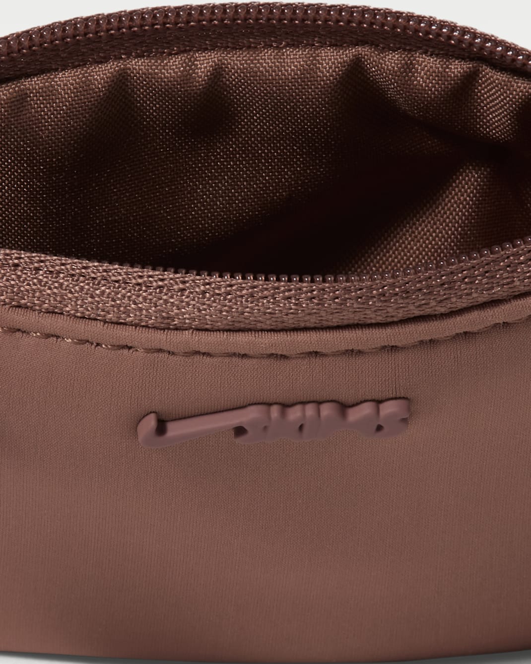 NikeSKIMS Women's Clippable Pouch 2.0