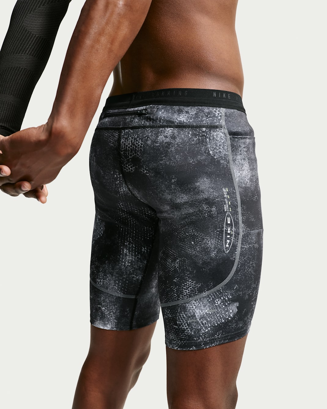 Nike Stride Men's Dri-FIT Running 1/2-Length Tights