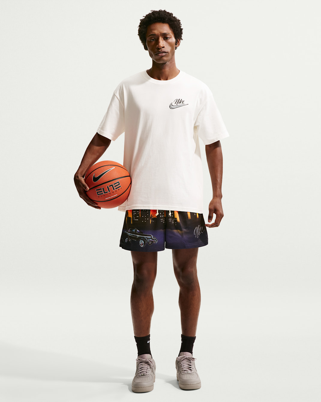 Nike Standard Issue Men's Dri-FIT 5" Practice Mesh Basketball Shorts - Court Purple/Black/Pale Ivory