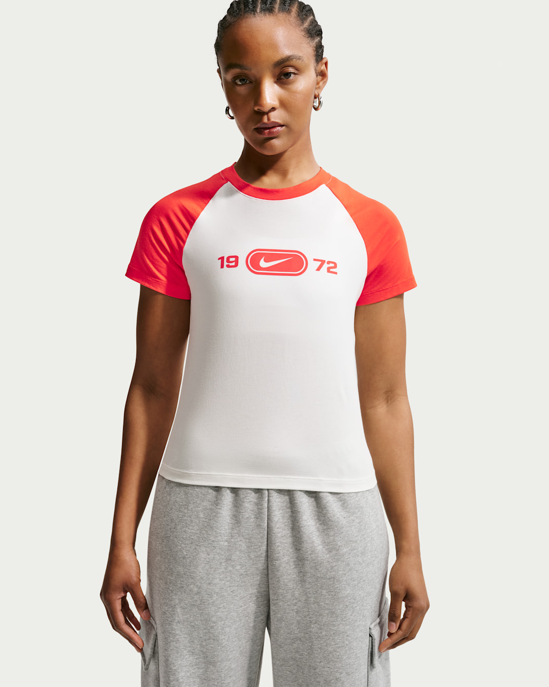 Nike Sportswear Chill Knit Women's Slim Graphic T-Shirt - Sail/Picante Red