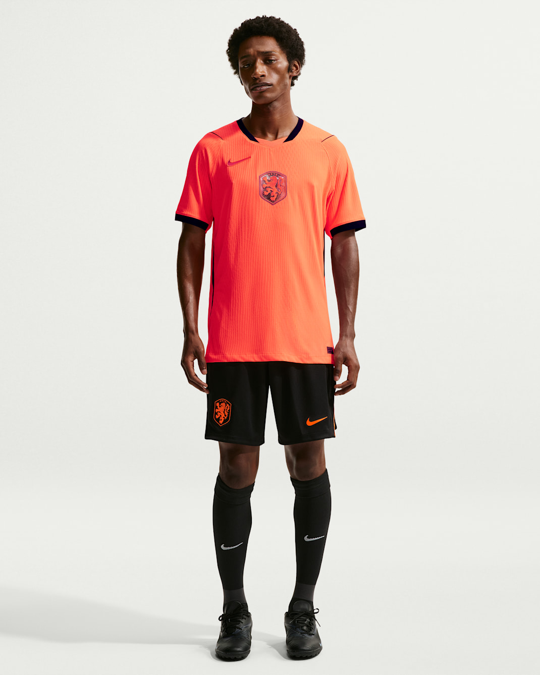 Netherlands 2026 Stadium Home Men's Nike Dri-FIT Football Replica Shorts - Black/Hyper Crimson