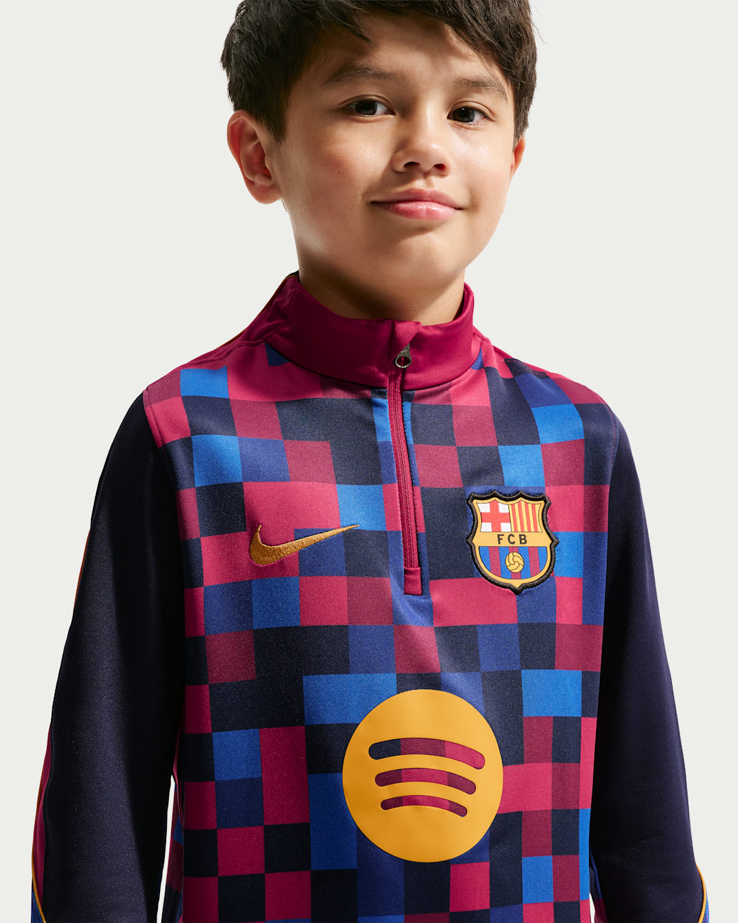 FC Barcelona Strike Home Big Kids' Nike Dri-FIT Soccer Pre-Match Knit Drill Top