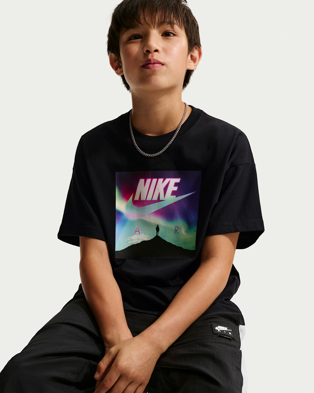 Nike Sportswear Older Kids' T-Shirt - Black