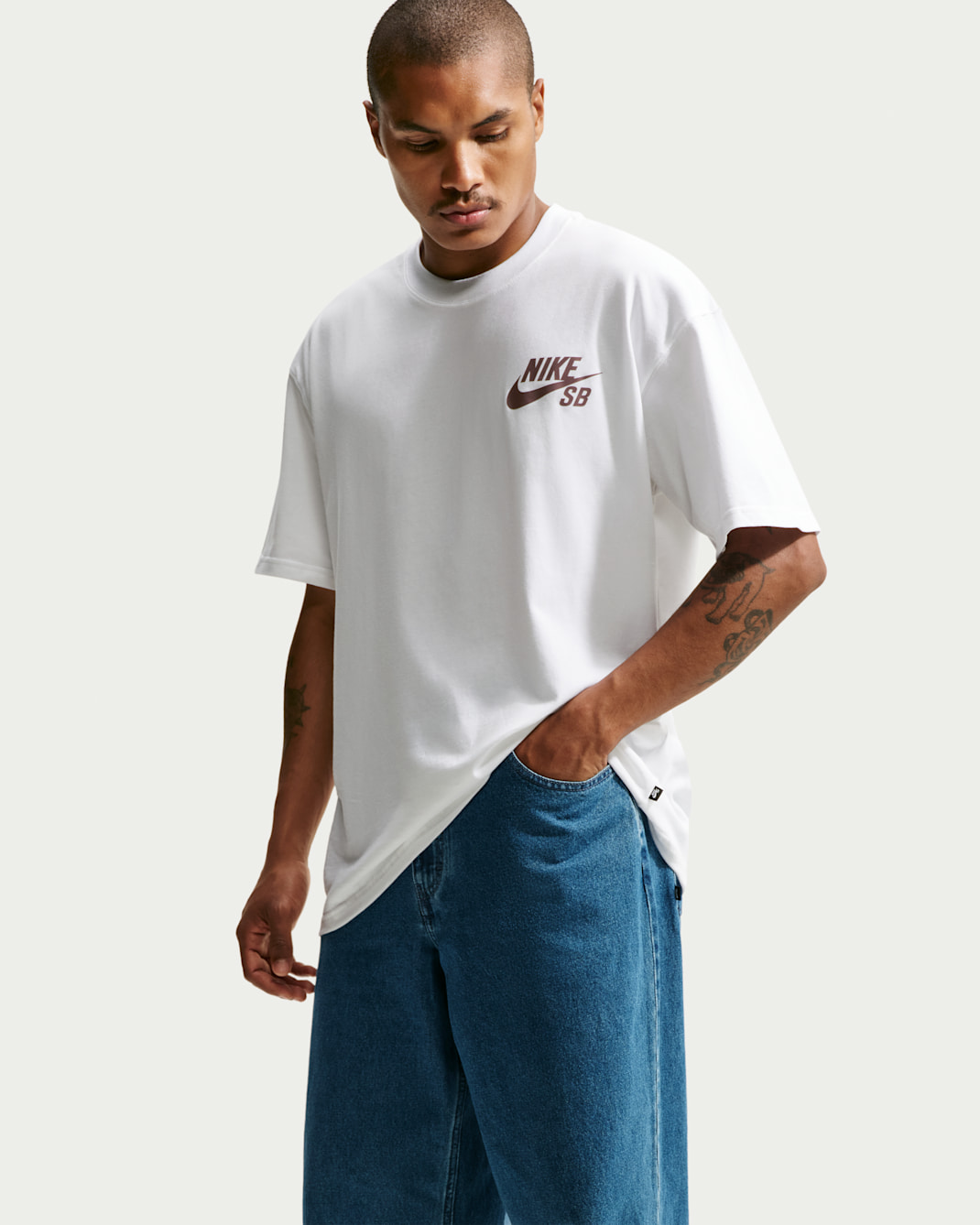 Nike SB Logo Skate T-Shirt - White/Mystic Dates