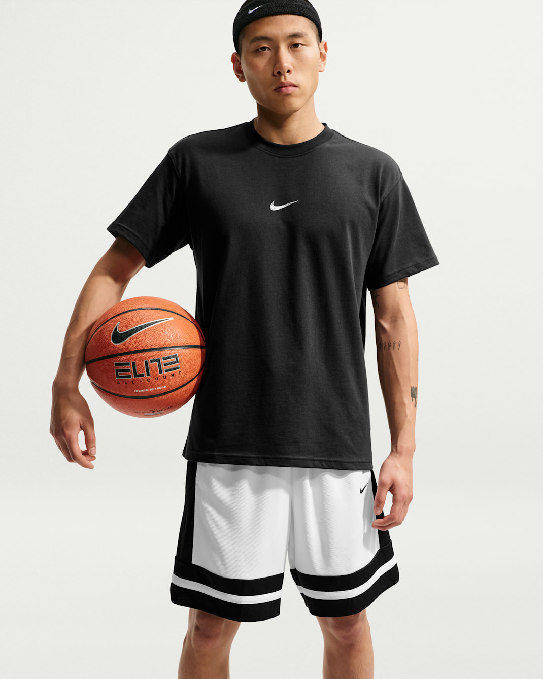 Nike メンズ バスケットボール Tシャツ - ブラック