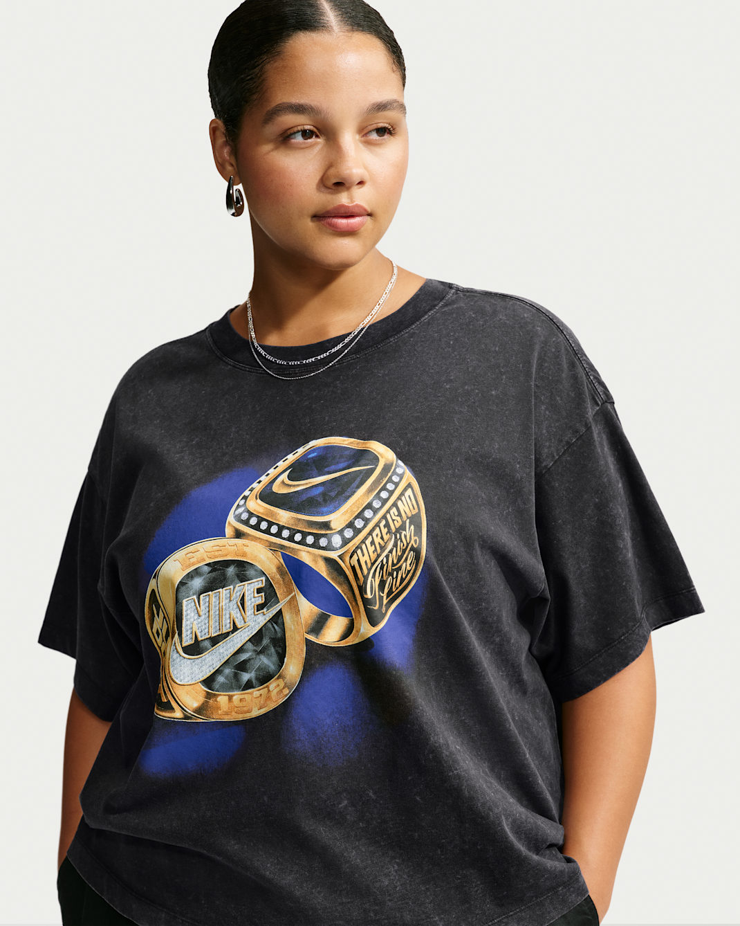 Nike Sportswear Classic Women's Boxy T-Shirt - Black