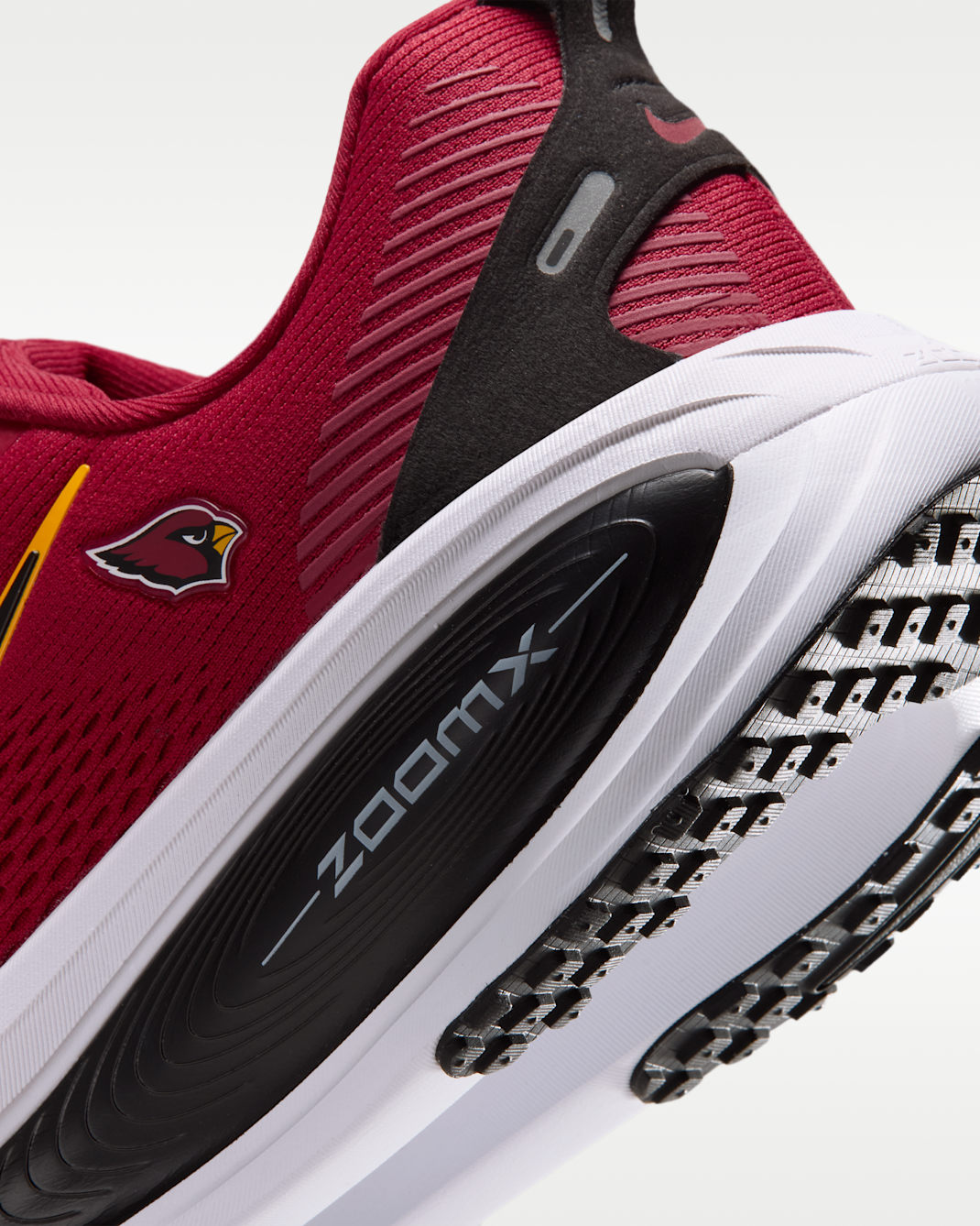 Nike Vomero 18 (Arizona Cardinals) Men's NFL Road Running Shoes