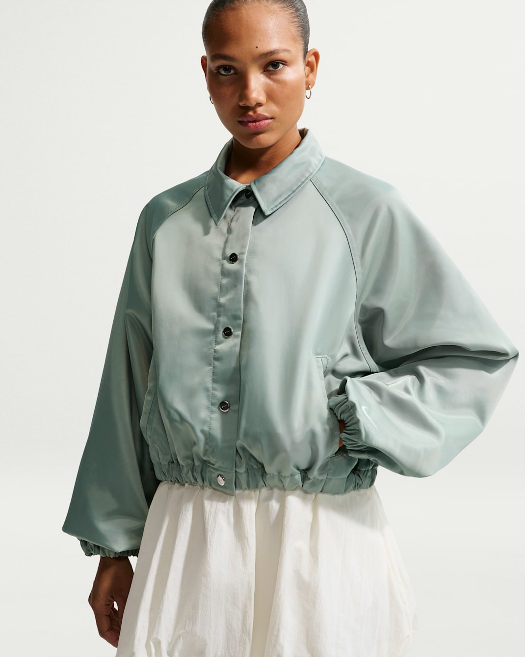 Nike Sportswear Women's Oversized Satin Coaches Jacket - Steam/Sail