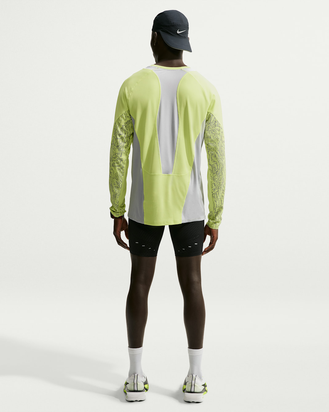 Nike Stride Men's Dri-FIT Winterized Long-Sleeve Running Top