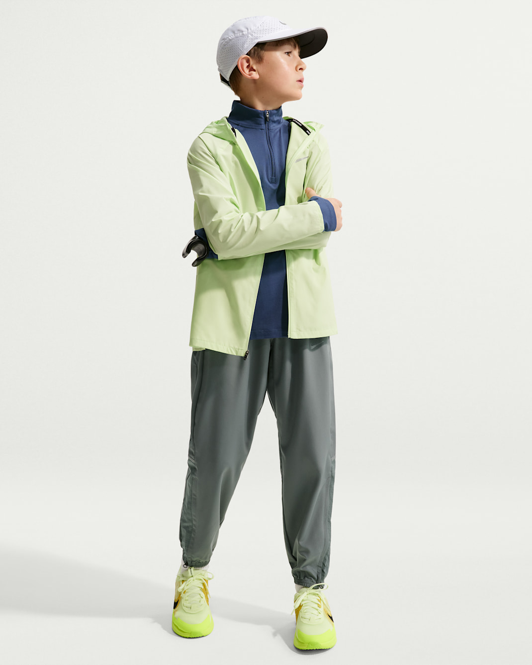Nike Miler Older Kids' Dri-FIT Woven Trousers - Smoke Grey