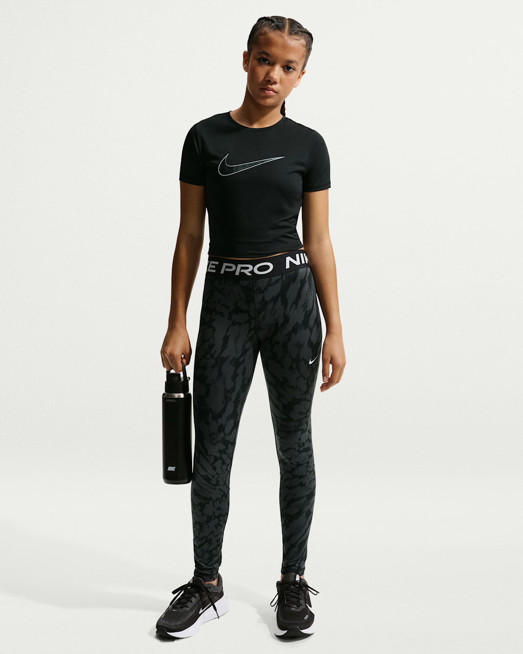 Nike Pro Older Kids' (Girls') Leggings - Black/White
