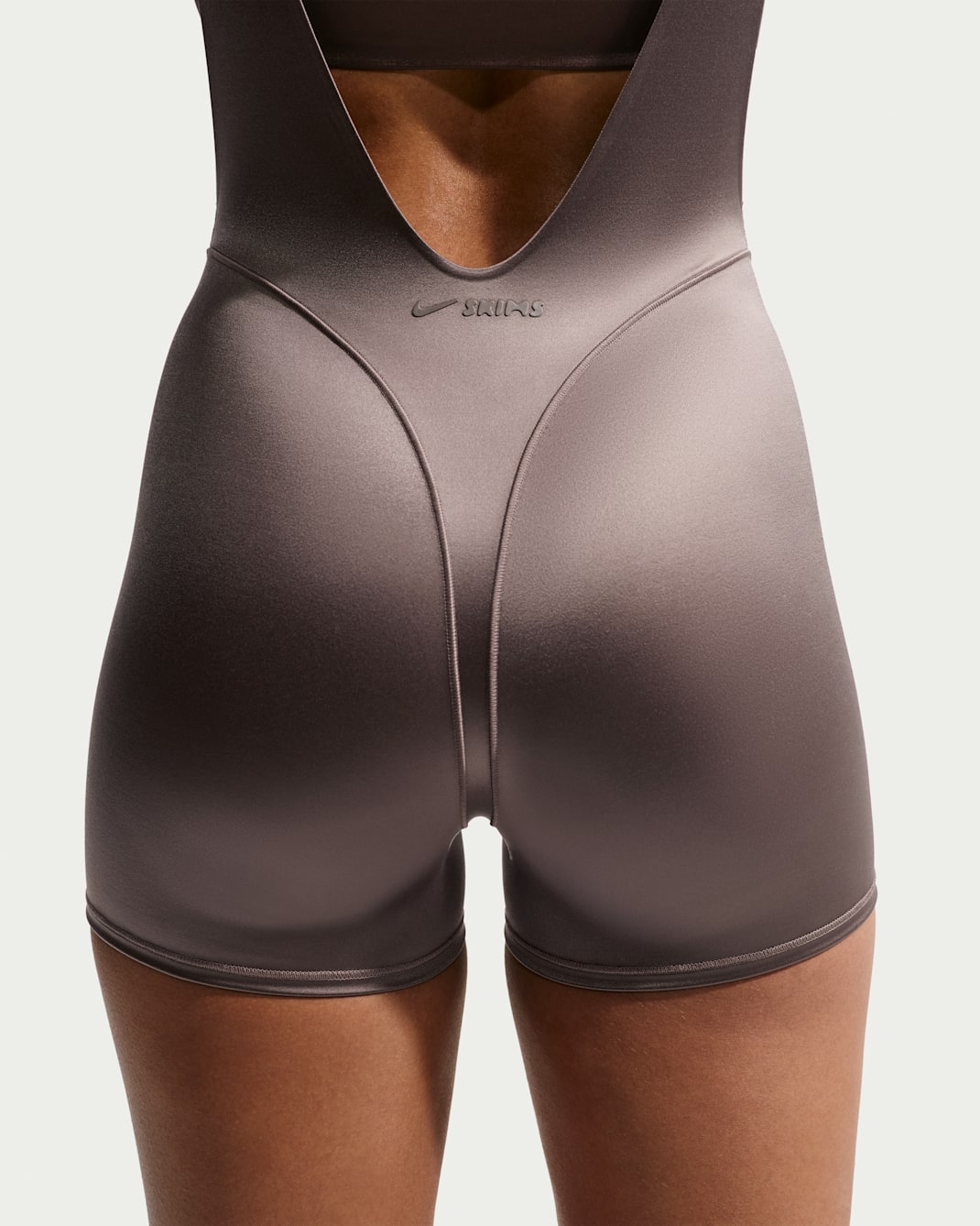 NikeSKIMS Satin Shine Women's Suspender 3" Shorts