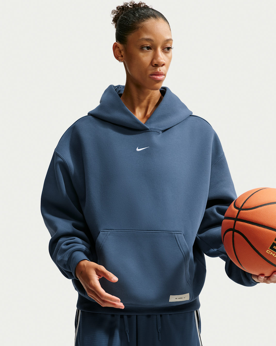 Nike Women's Therma-FIT Basketball Performance Hoodie - New Slate/White