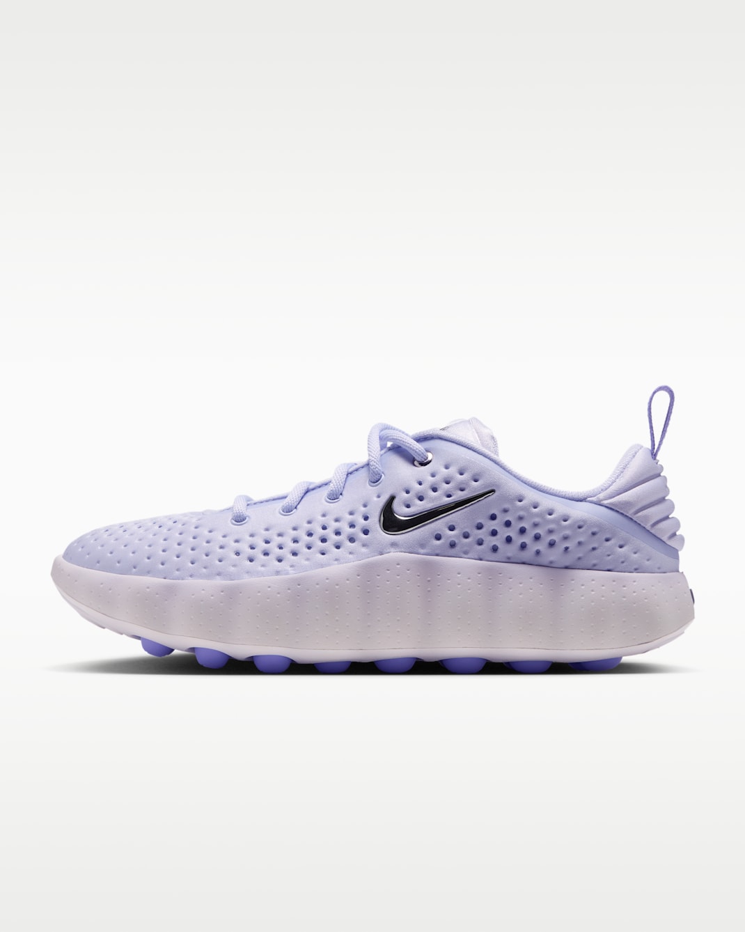 Tenis para antes del partido Nike Mind 002 para mujer - Morado muy pálido/Blanco cumbre/Morado pulso/Plata metalizado