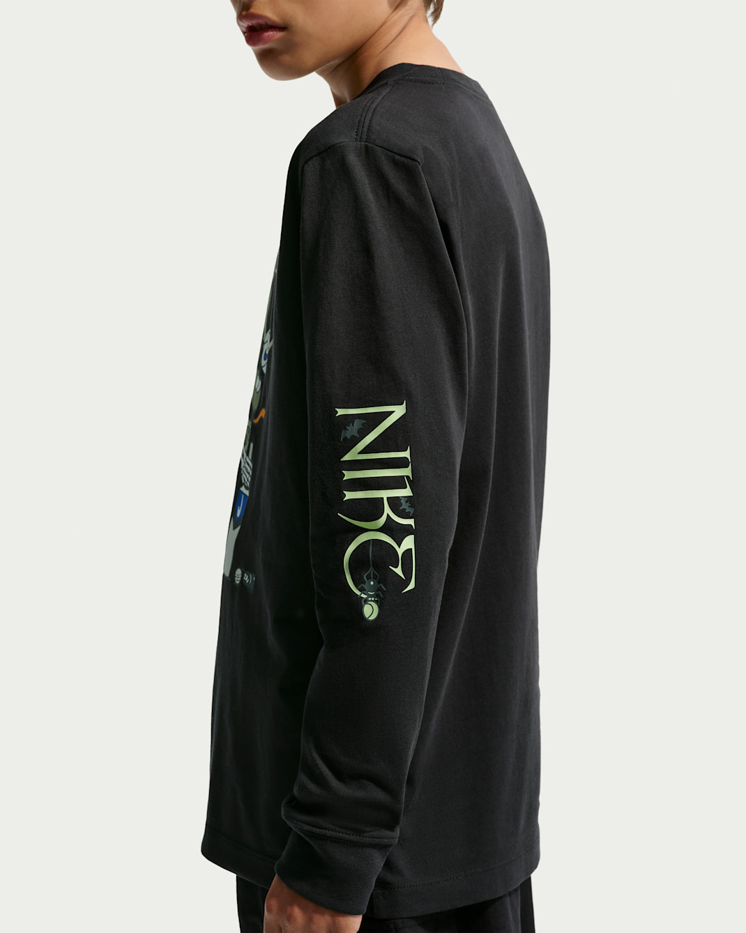 Nike Sportswear Big Kids' Long-Sleeve T-Shirt