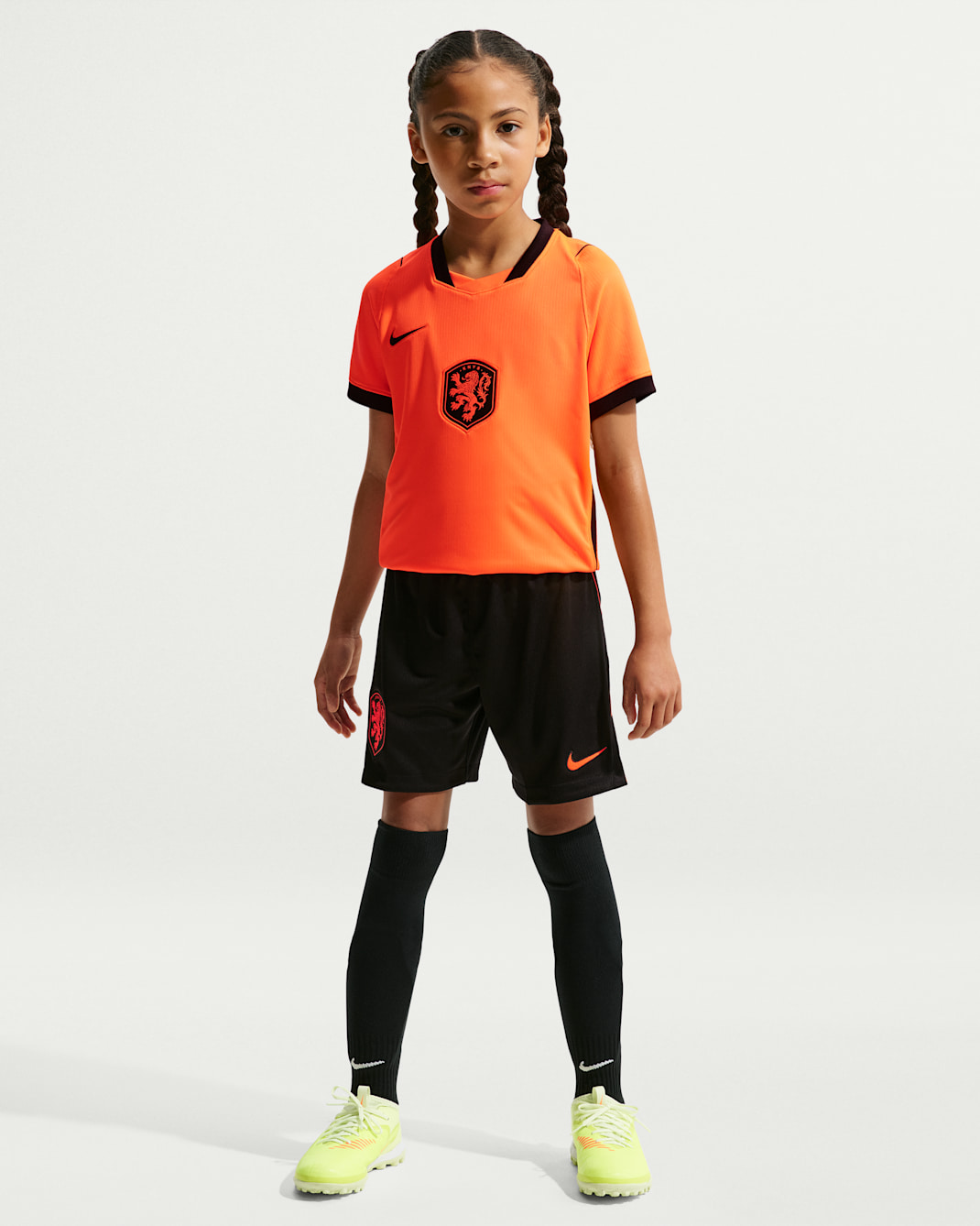 Netherlands 2026 Stadium Home Big Kids' Nike Dri-FIT Football Replica Shorts - Black/Hyper Crimson