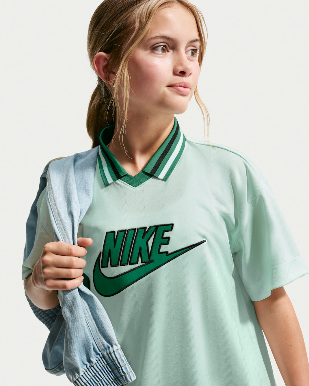 Nike Sportswear Big Kids' (Girls') Short-Sleeve Jersey Dress