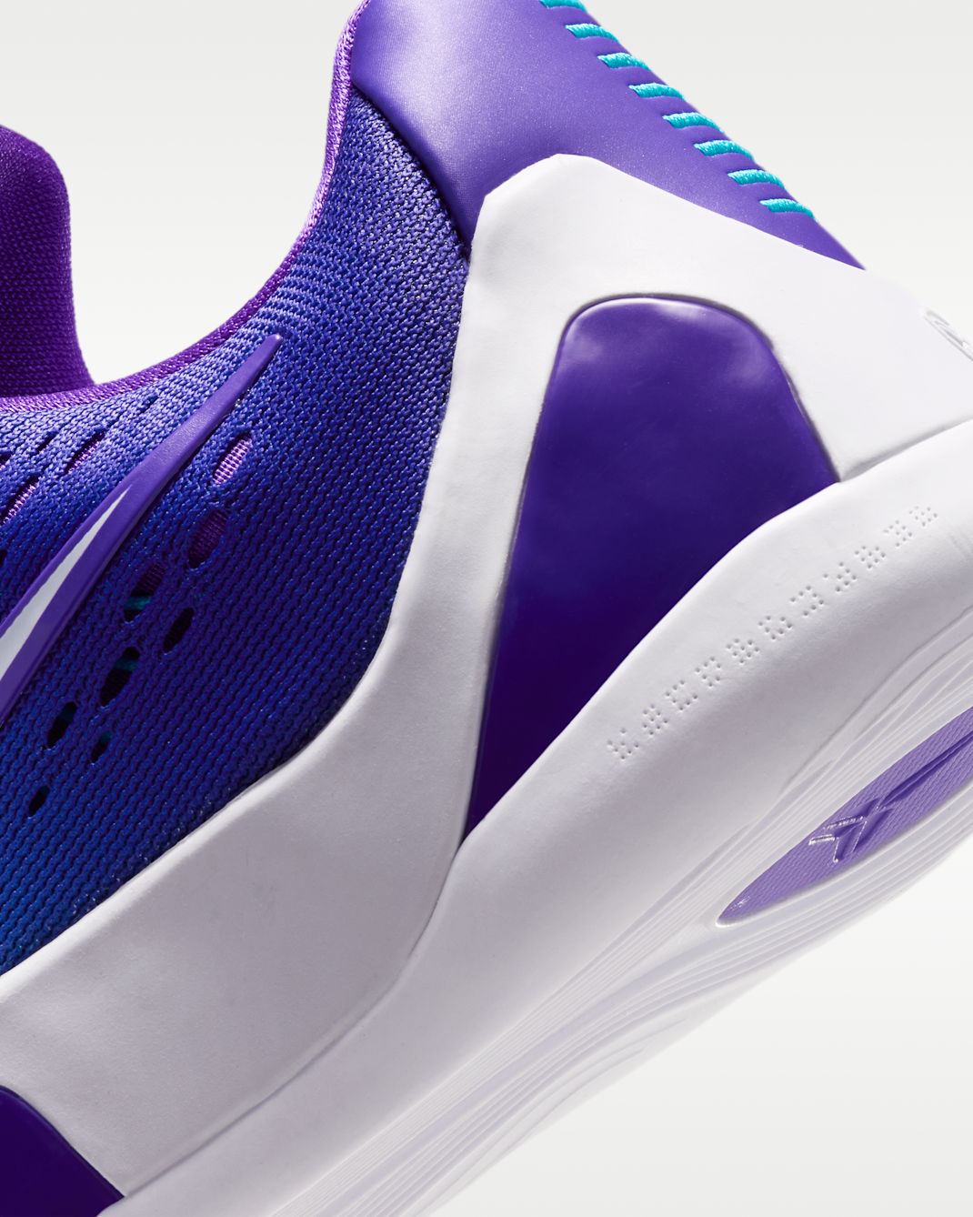 Kobe 9 Low EM Big Kids' Basketball Shoes