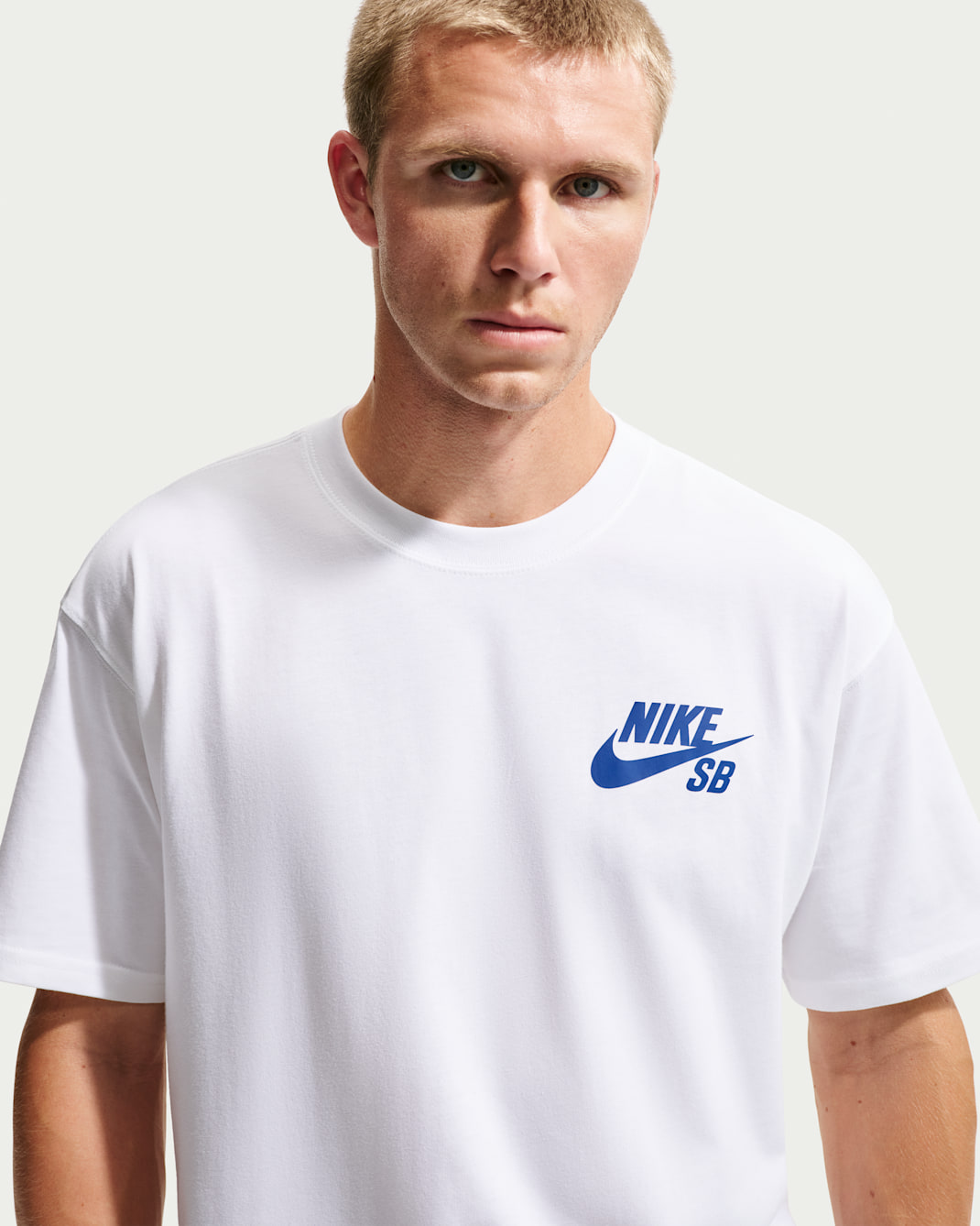 T-shirt de skateboard à logo Nike SB - Blanc/Game Royal