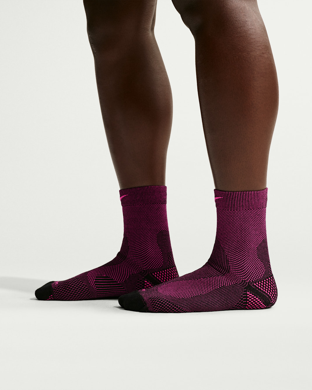 Nike Run Lightweight Running Micro-Crew Socks (1 Pair) - Black/Hyper Pink/Hyper Pink