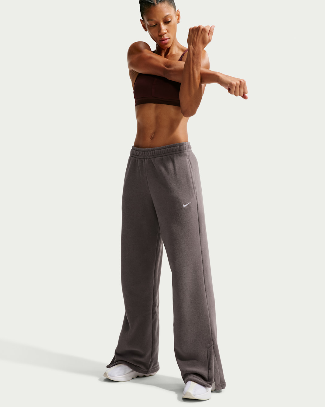 Nike One Women's Therma-FIT Mid-Rise Wide-Leg Pants