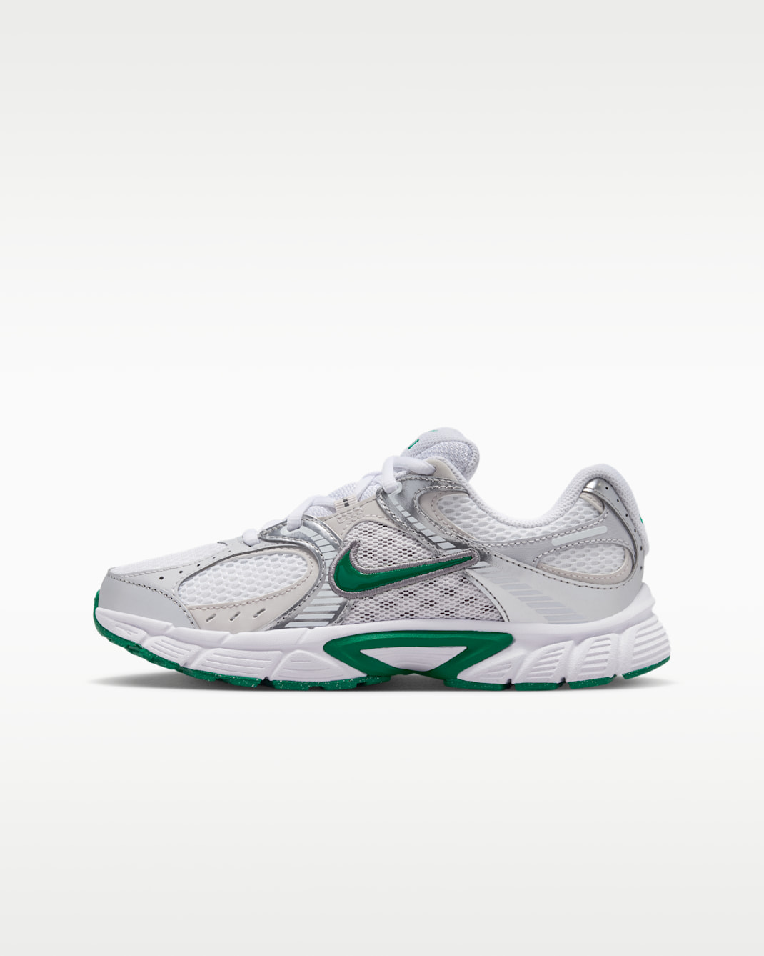 Nike V5 RNR Older Kids' Shoes - White/Vast Grey/Metallic Silver/Malachite