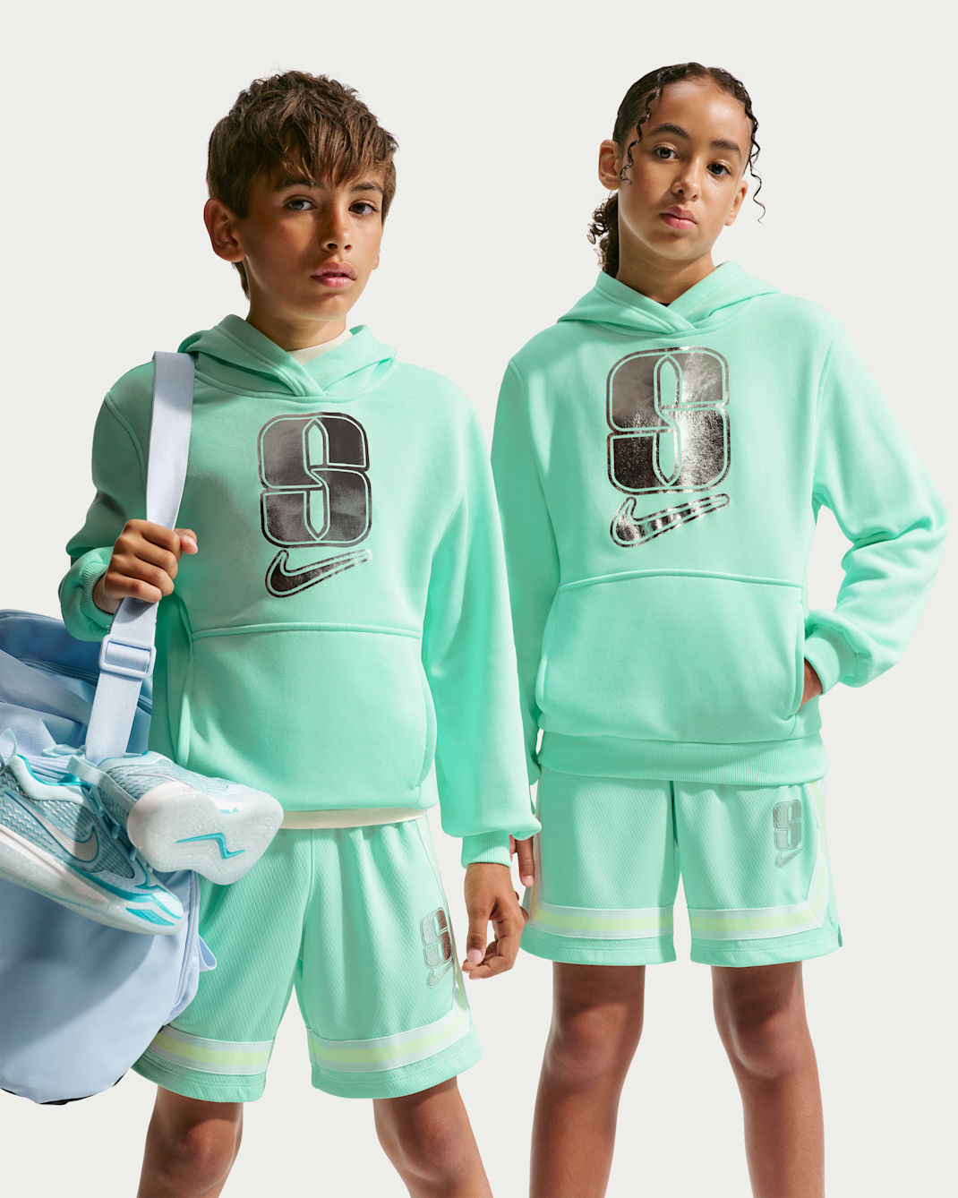 Nike Club Fleece Big Kids' Hoodie - Mint Foam