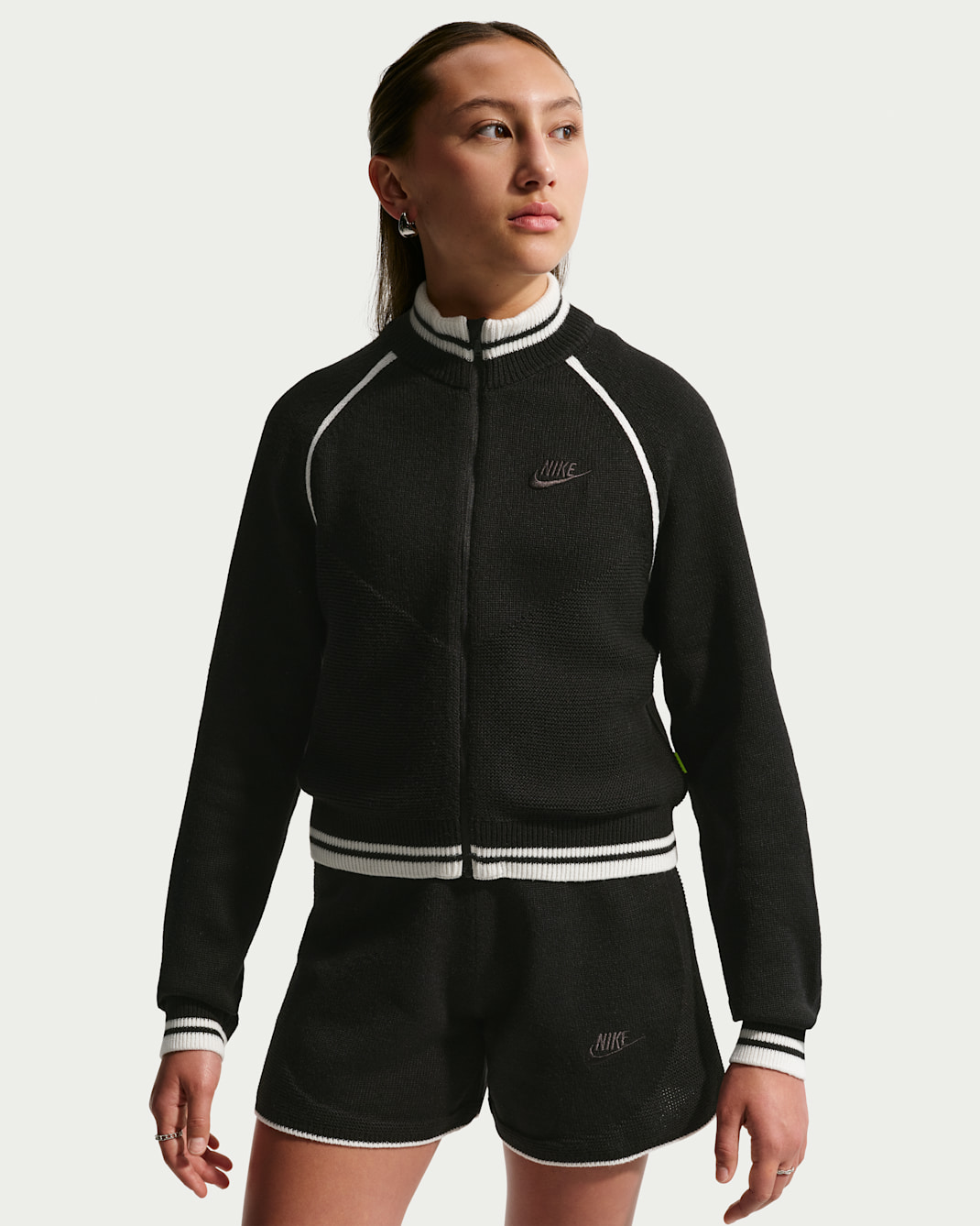 Nike Sportswear Collection-træningsjakke med sweatshirtstof til større børn (piger) - sort/hvid