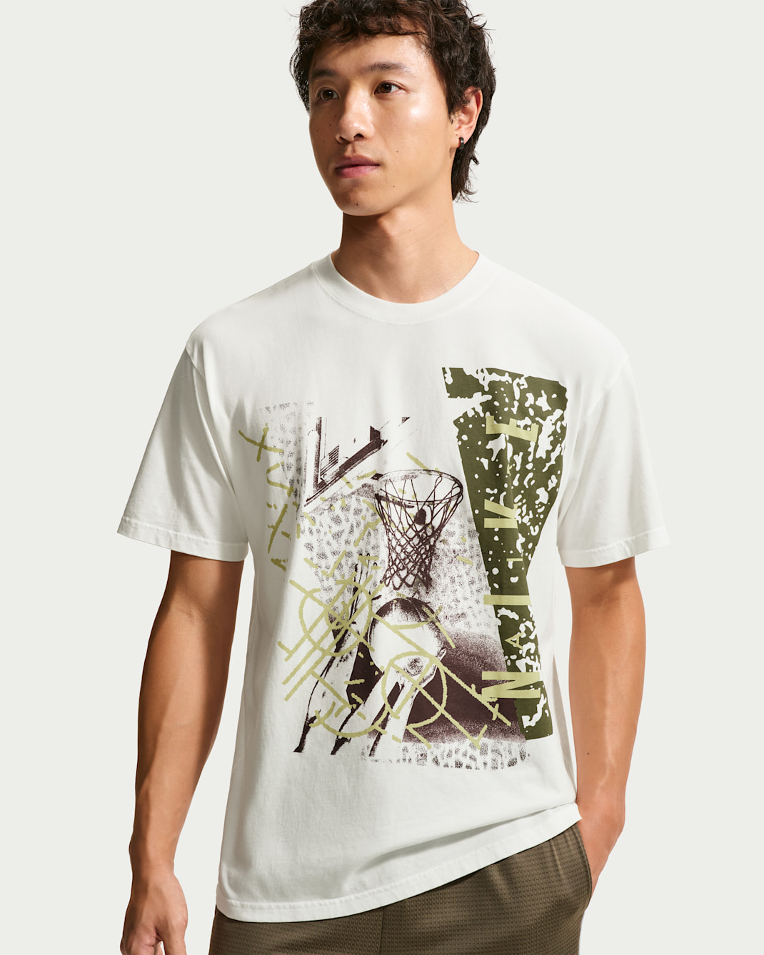 Nike Men's Basketball T-Shirt - Sail