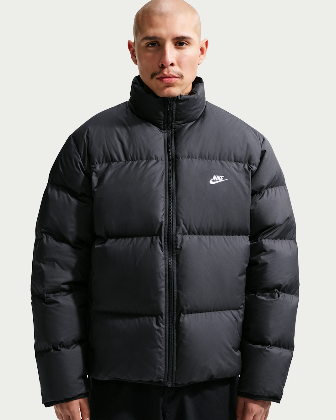 Nike Sportswear Club Men's Therma-FIT Down Puffer Jacket - Black/White