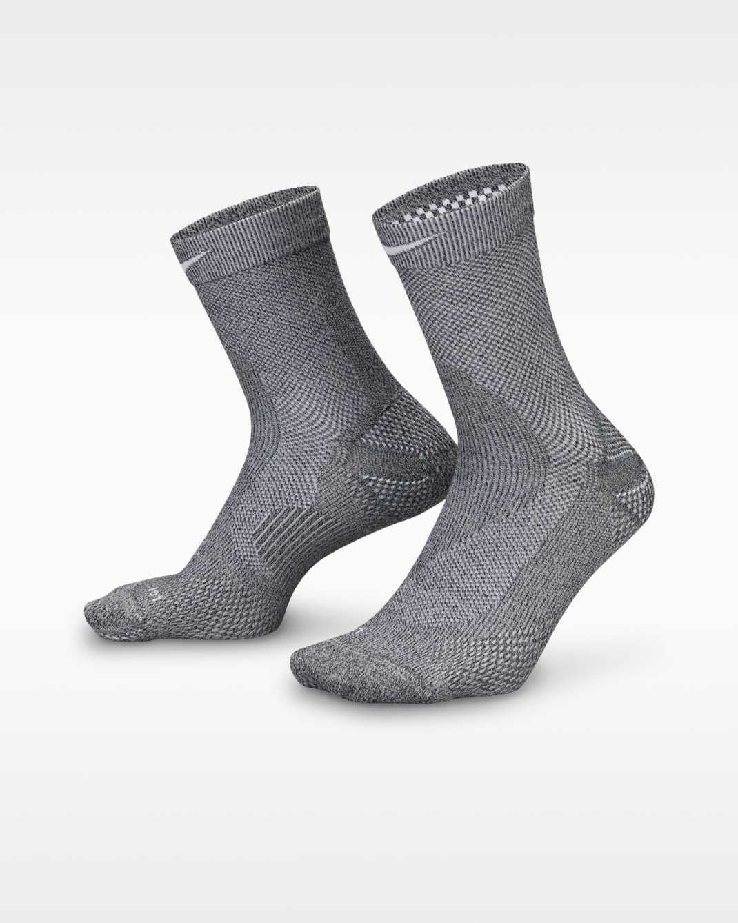 ナイキ ランニング ライトウェイト マイクロ クルー ソックス (1足) - ダークスモークグレー/ピュアプラチナム/ライトスモークグレー/ホワイト